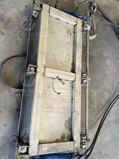 不锈钢水力冲洗拍门-大型管道池底冲洗